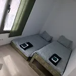 Exclusive House * 阿雷西费