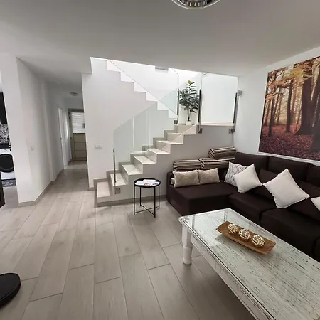 Exclusive House アレシフェ